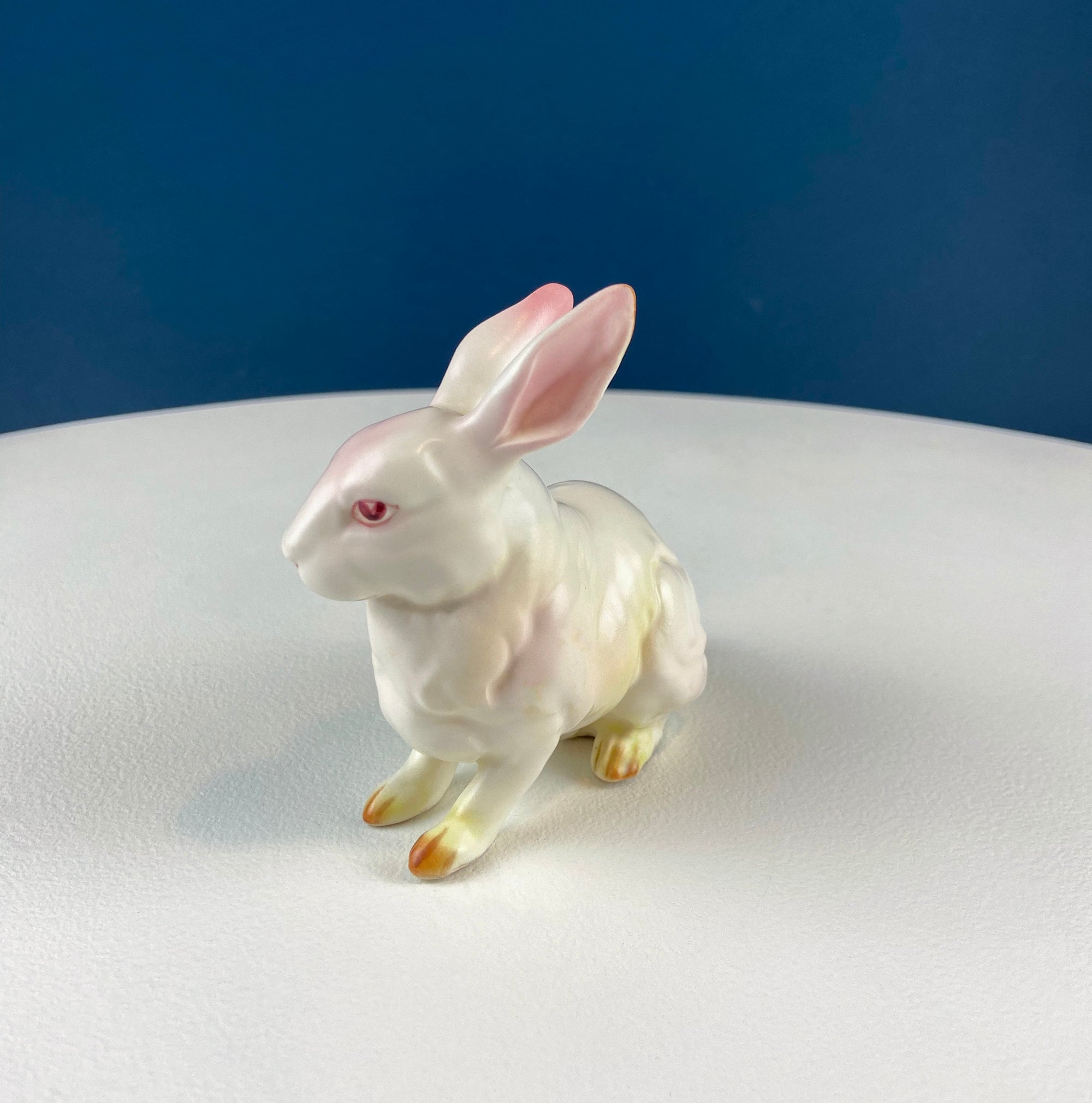 Vintage Lefton Bunny Figurine. Small Porcelain Sitting Rabbit. Hand-Painted Bunny. Easter/Spring Celebration. Collectible Table Decor.