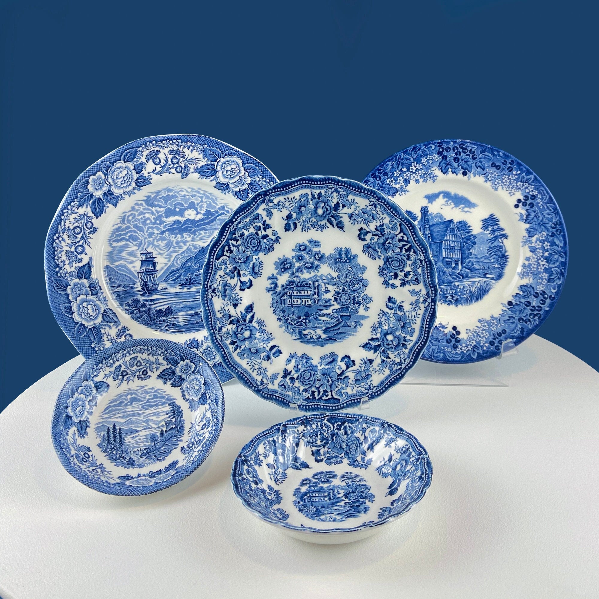 Collection of Fine English Blue & White Tableware – 5 Pieces
