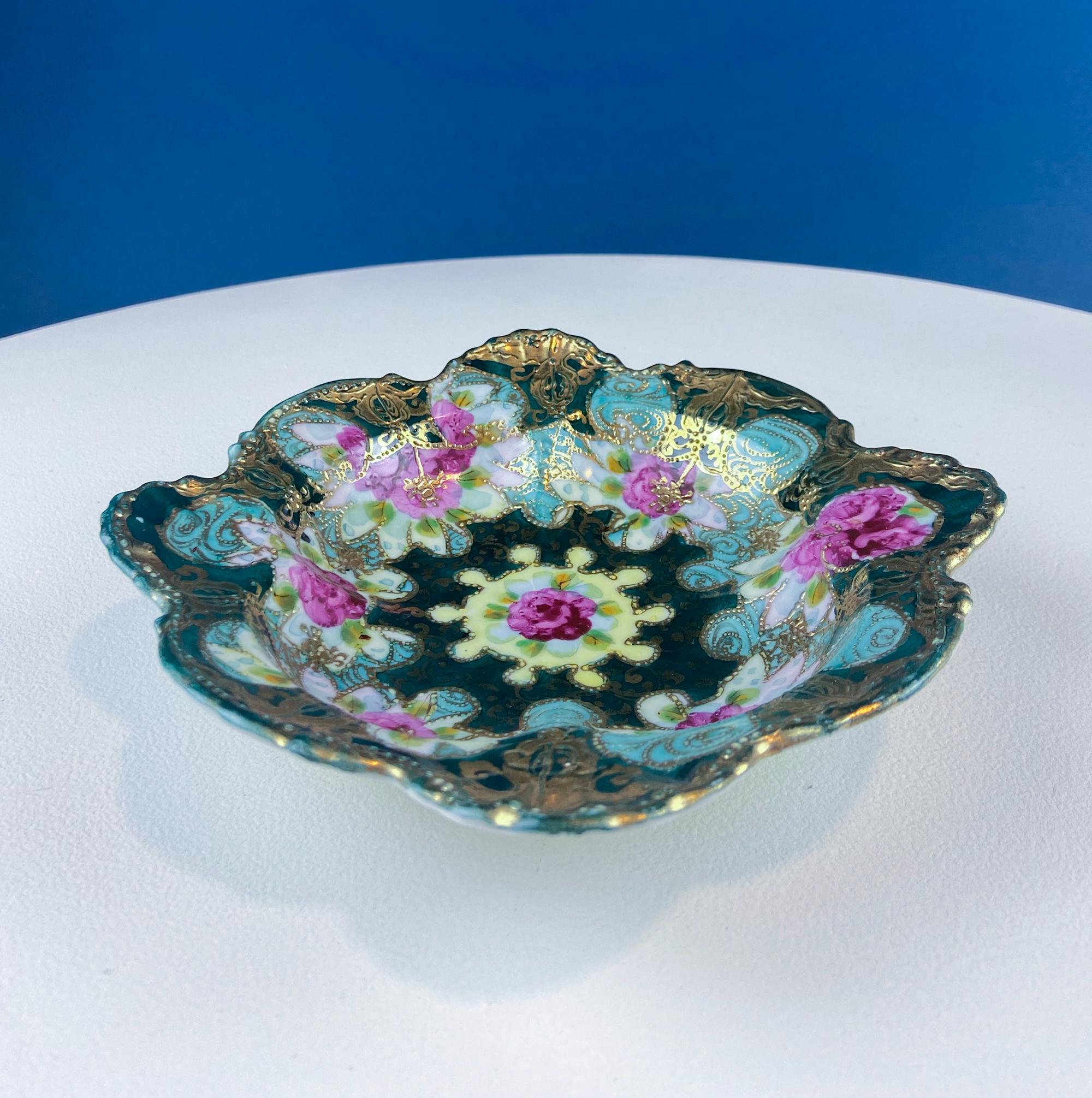 Antique Japanese Tashiro Zo Porcelain Bowl – Beaded Gold & Hand-Painted Roses