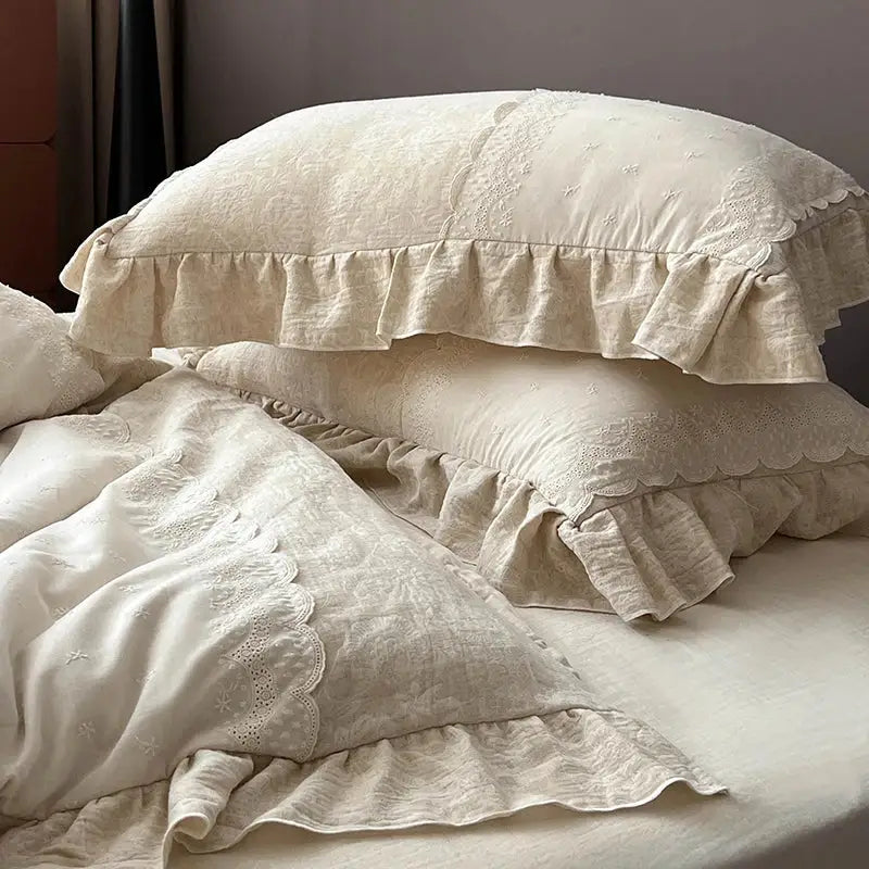 Vintage cream linen bedding set with jacquard lace ruffles bedroom